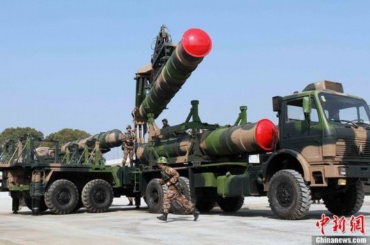Tên lửa phòng không tầm xa HQ-9 do Trung Quốc chế tạo.